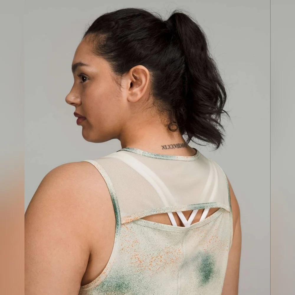 Lululemon Sculpt Tank TopSpray Camo Silver Blue Multi